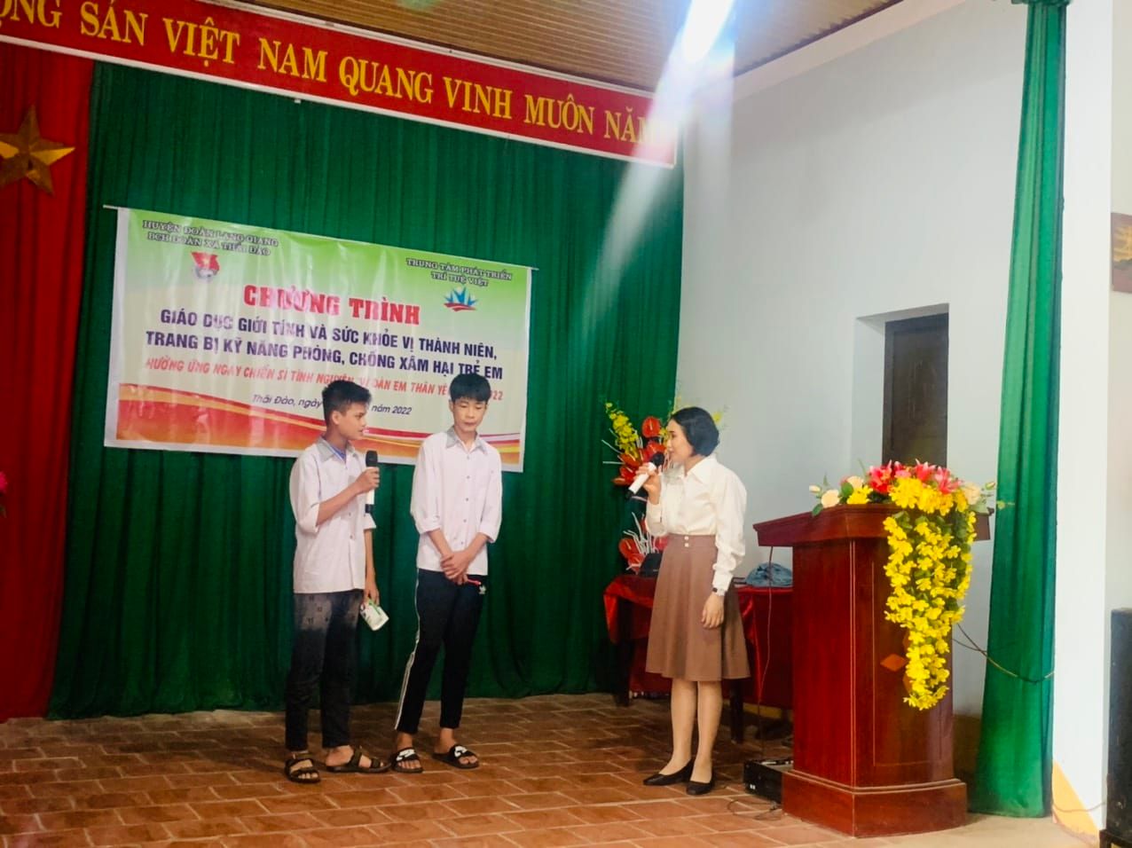 Hình ảnh cho tin tức KỸ NĂNG GIÁO DỤC GIỚI TÍNH- KỸ NĂNG VÔ CÙNG QUAN TRỌNG ĐỐI VỚI TRẺ ĐẶC BIỆT BỐ MẸ NÊN GIÁO DỤC CON CÀNG SỚM CÀNG TỐT!